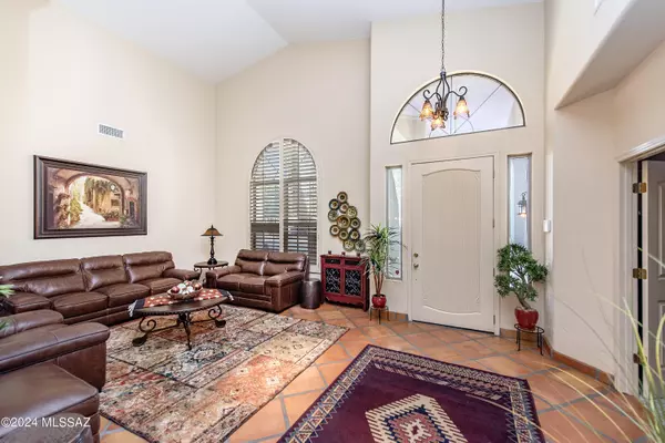 Oro Valley, AZ 85755,246 W Geeseman Springs Drive