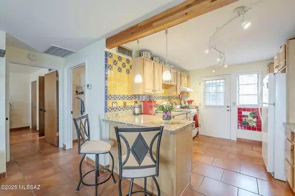 Green Valley, AZ 85614,392 Paseo Madera  #D