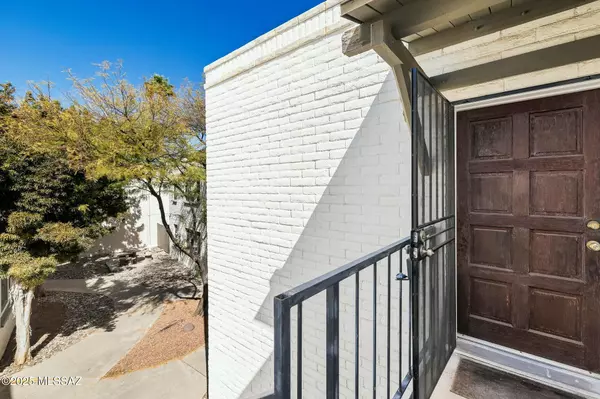 Tucson, AZ 85710,8450 E Old Spanish Trail #233