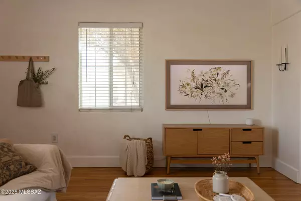 Tucson, AZ 85705,322 E Adams Street