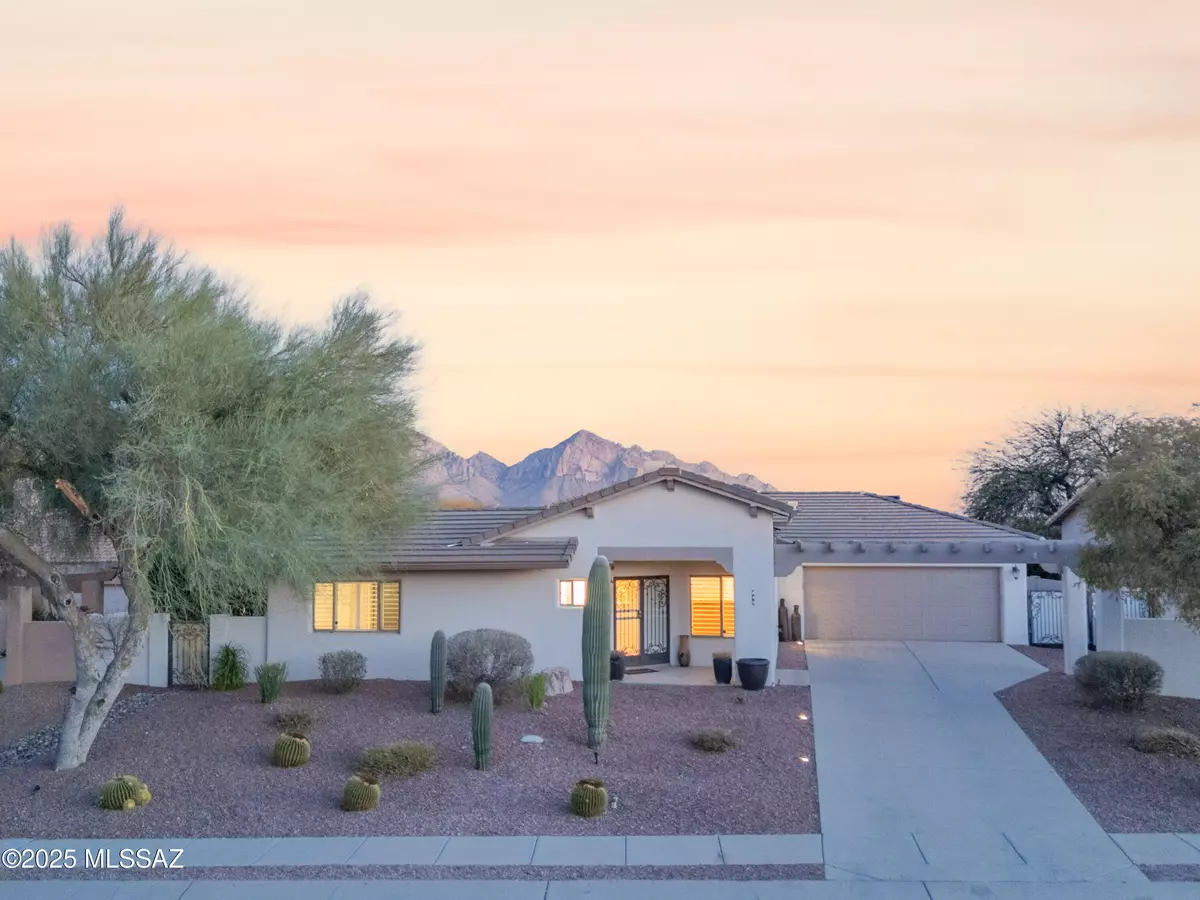 Oro Valley, AZ 85755,449 W Sunview Drive