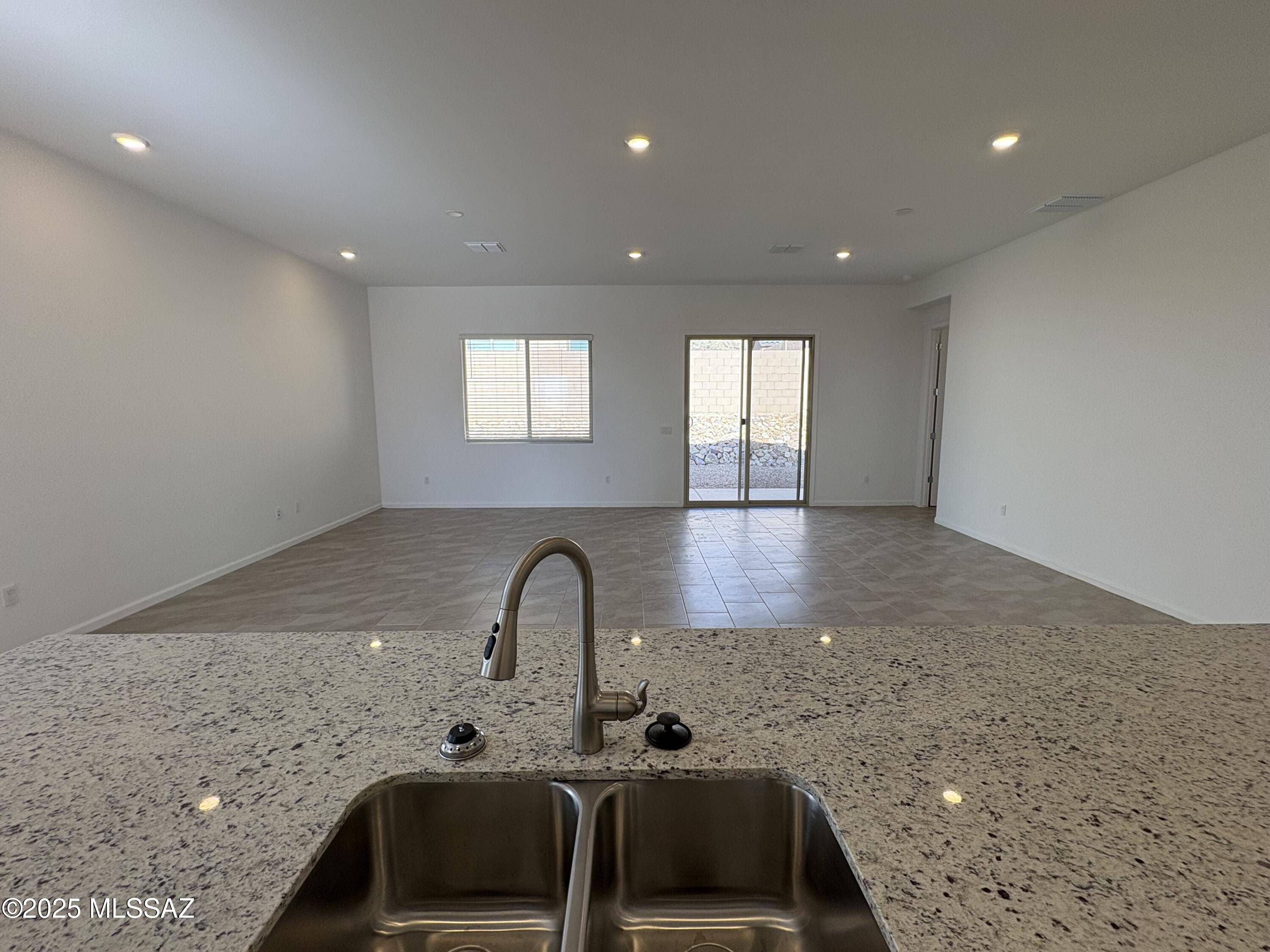 Vail, AZ 85641,17605 S Nicholas Falls Drive