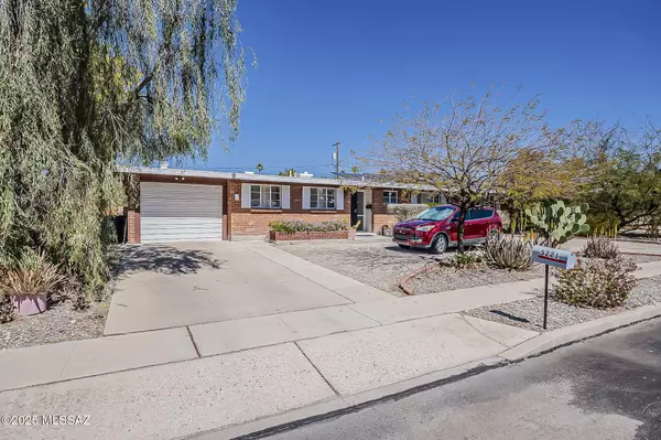 Tucson, AZ 85711,5221 E Hawthorne Place