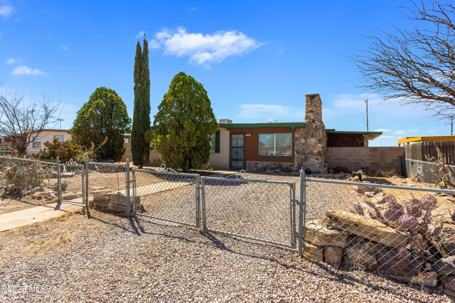 717 Skyline Drive, Huachuca City, AZ 85616