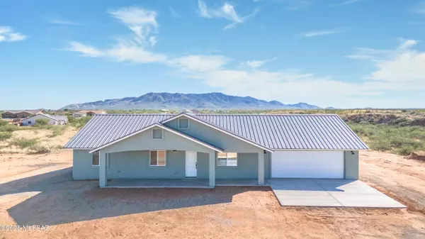 1566 S Canyon Overlook Trail, Benson, AZ 85602
