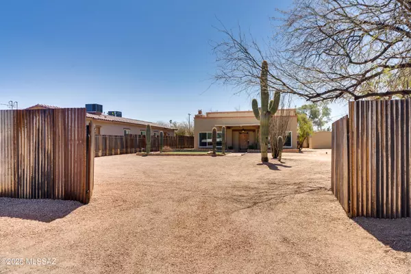 Tucson, AZ 85716,3202 E Almartin Street