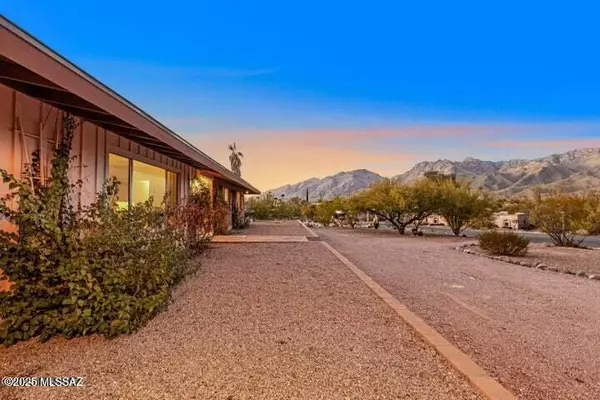 4875 N Hummingbird Lane, Tucson, AZ 85750