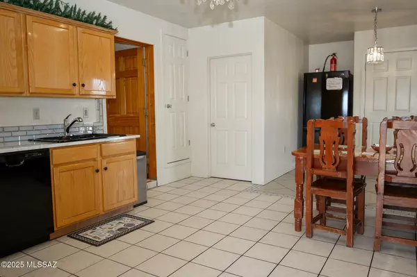 Elgin, AZ 85611,12 Mustang Ranch Road