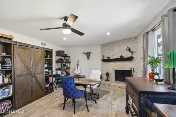 7822 E Lee Street Tucson, AZ 85715