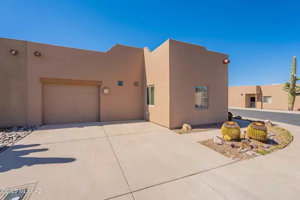 3740 S Calle Rambles, Green Valley, AZ 85614