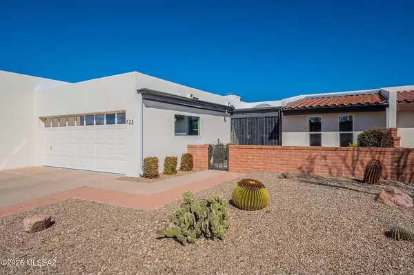 Green Valley, AZ 85614,723 S Camino del Monte