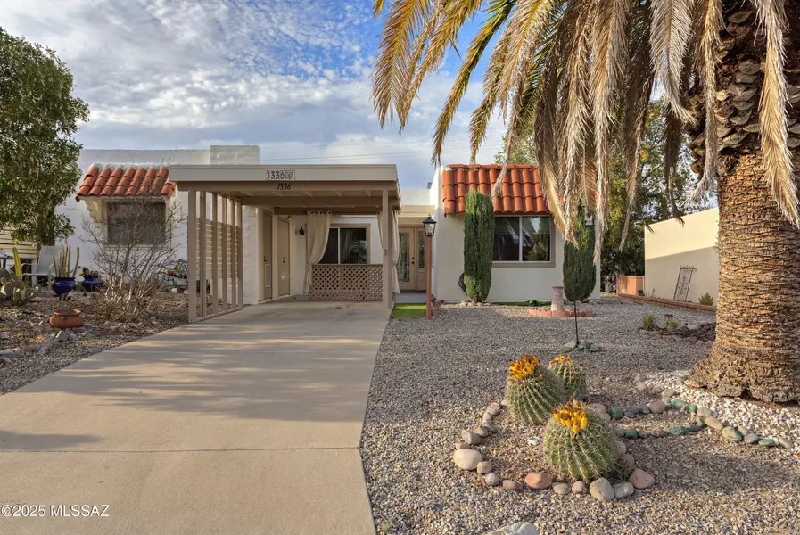 1336 S Desert Meadows Circle, Green Valley, AZ 85614