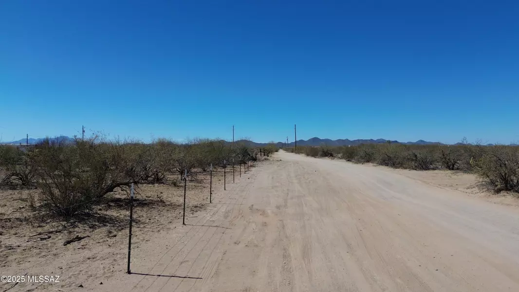 12715 W Snyder Hill Road #33, Tucson, AZ 85735