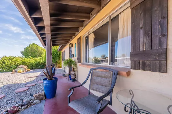 Green Valley, AZ 85614,108 E El Limon