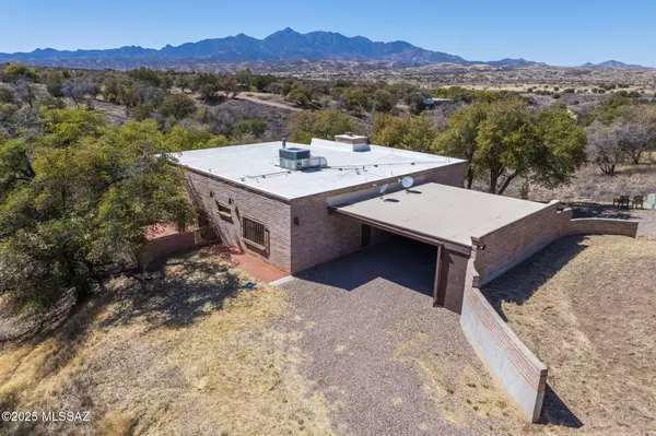 90 Casas Arroyo Road, Sonoita, AZ 85637