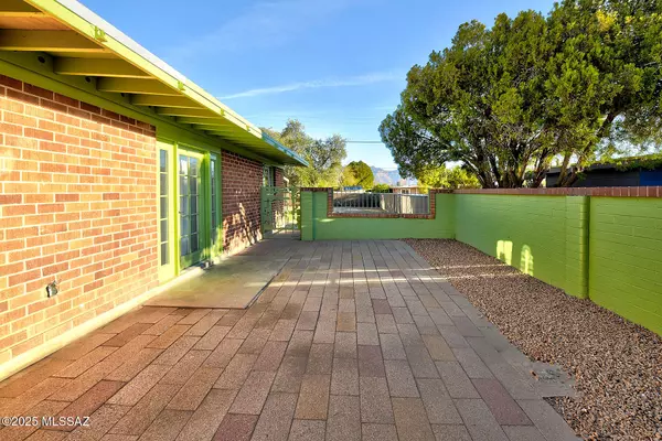 Tucson, AZ 85712,4915 E FAIRMOUNT Street