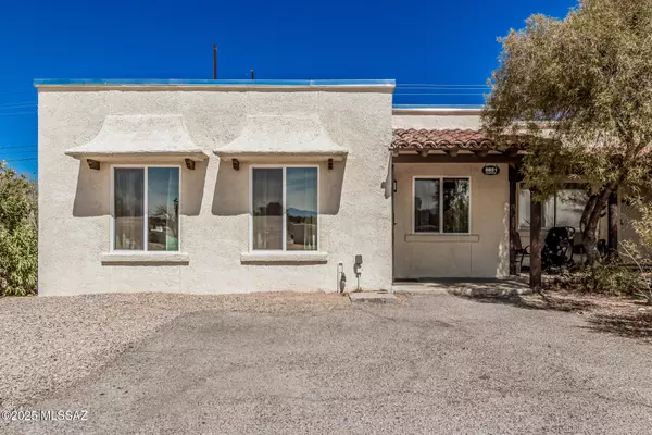 8851 E Elvenstone Way, Tucson, AZ 85730