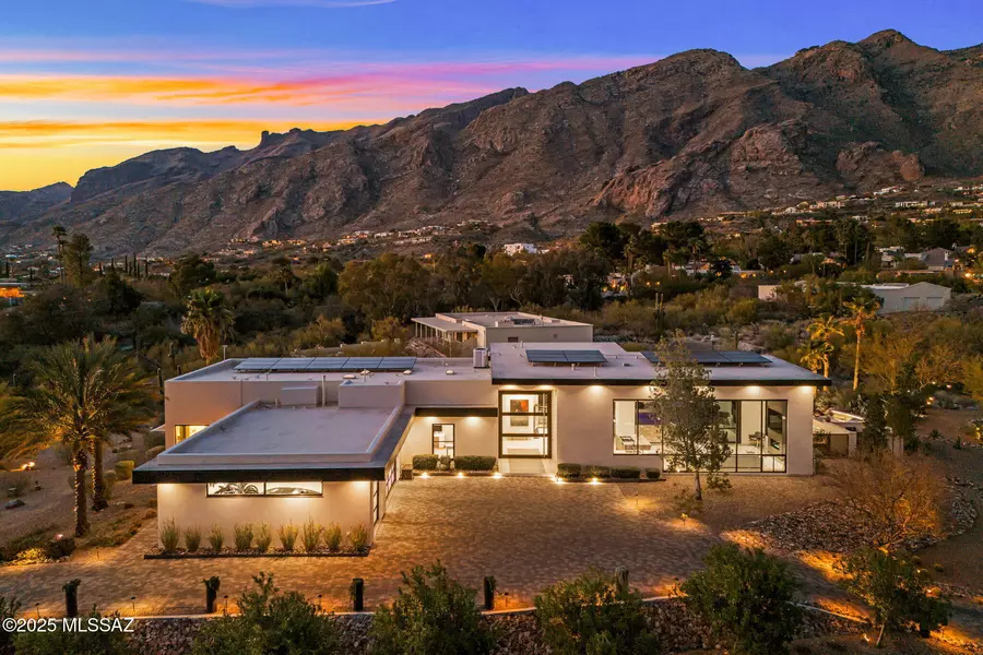 4911 E Mission Hill Drive, Tucson, AZ 85718