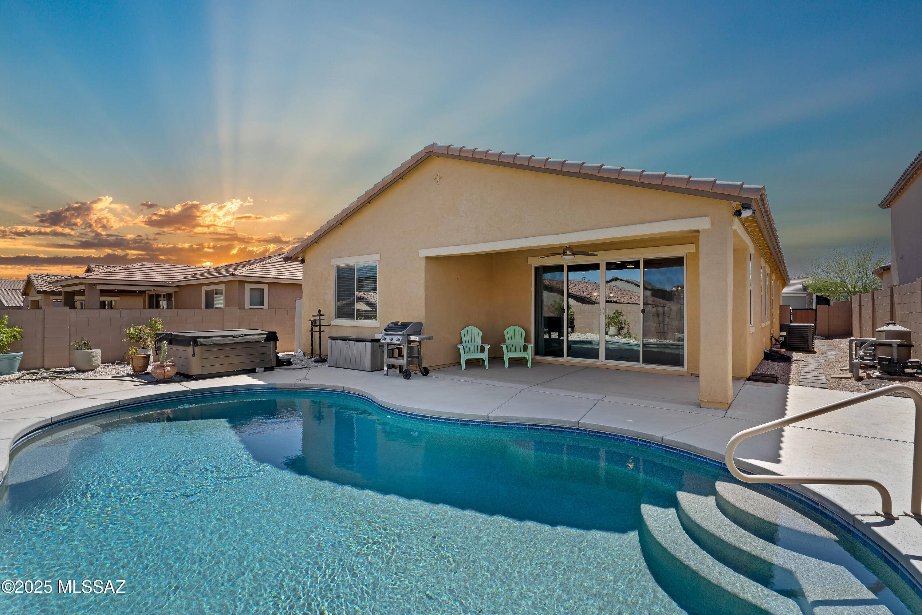 960 W Calle Zoca, Sahuarita, AZ 85629