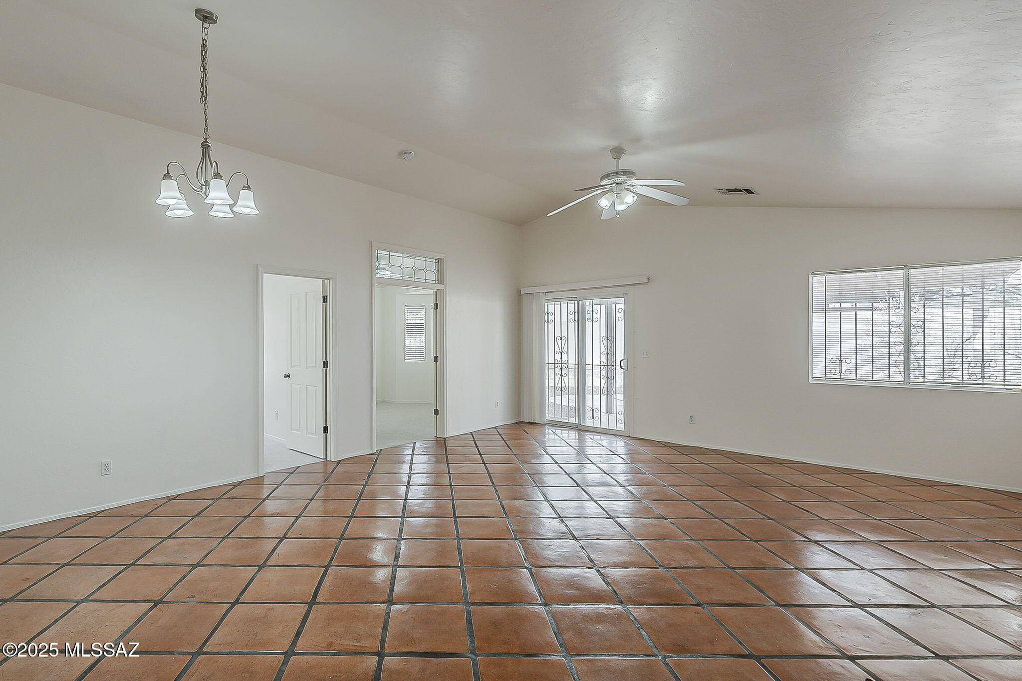 Tucson, AZ 85713,2061 S Saint Michael Drive