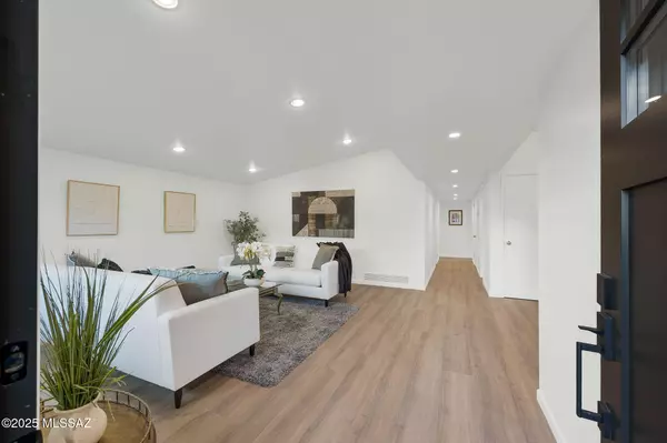 Tucson, AZ 85704,7222 N San Pasquale Avenue