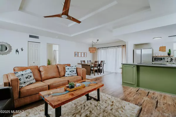 Tucson, AZ 85750,5051 N Sabino Canyon Road #1241