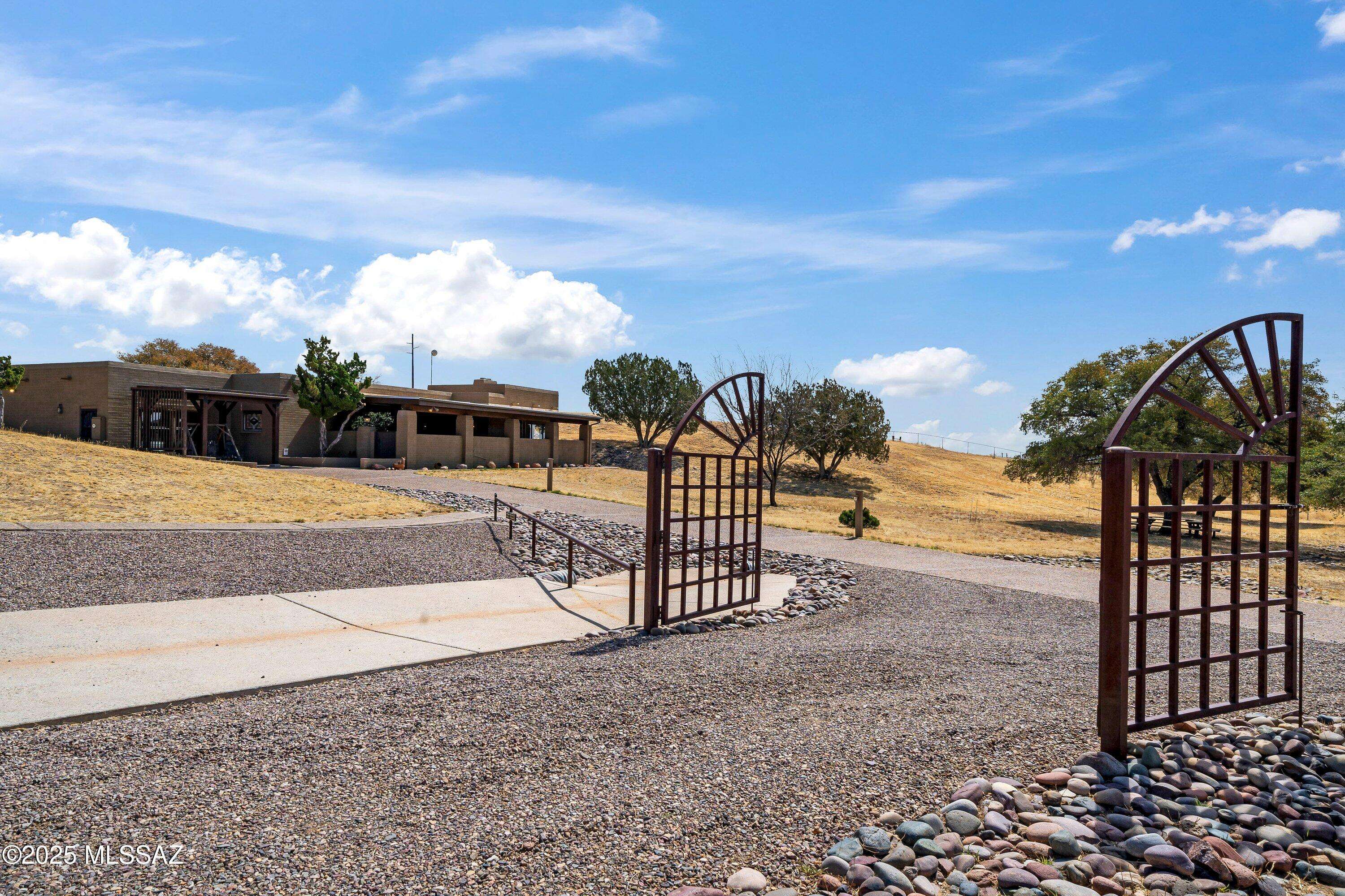 13600 E Singing Hills Trail, Sonoita, AZ 85637