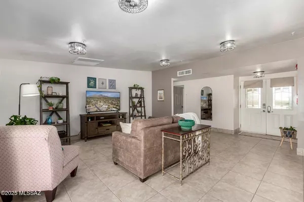 Tucson, AZ 85704,1521 W Chapala Drive