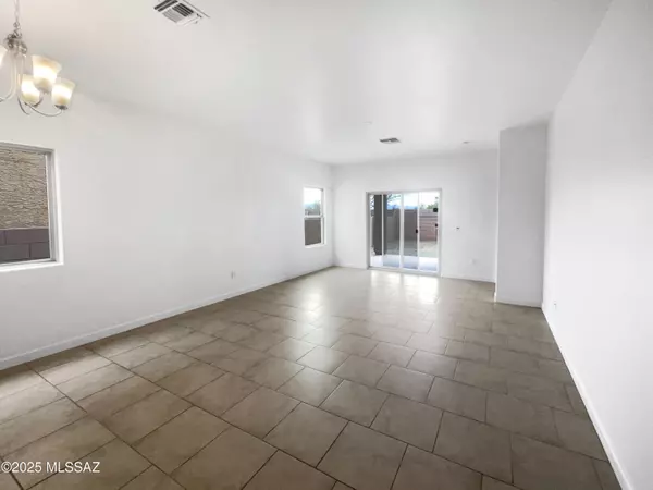 Vail, AZ 85641,12128 E Becker Drive