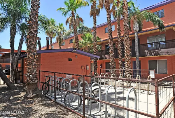 Tucson, AZ 85719,55 N Cherry Avenue #211