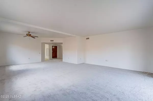 Green Valley, AZ 85622,1594 W Calle Hacienda