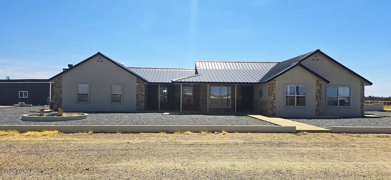 177 E Roper Road, Willcox, AZ 85643