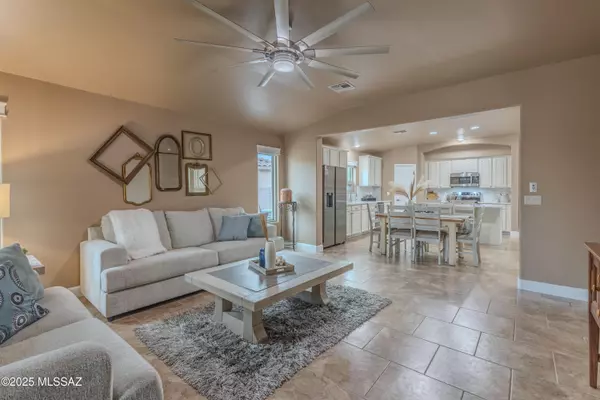 Green Valley, AZ 85614,1590 N Via Arizpe