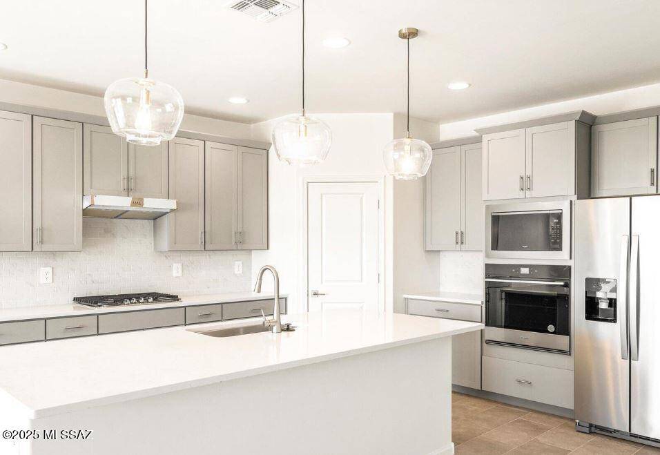 1301 E Pecan Meadow Lane, Sahuarita, AZ 85629