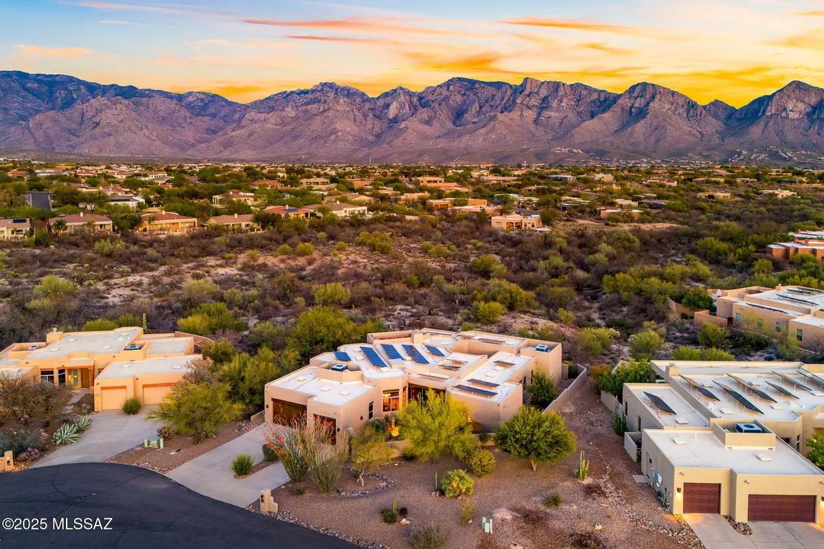 Oro Valley, AZ 85755,919 W Morning Thunder Court