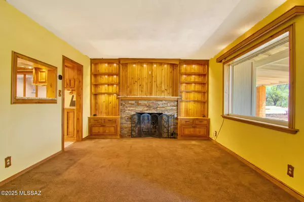 Tucson, AZ 85719,1207 E Smoot Drive