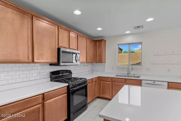 Vail, AZ 85641,269 S Jaffee Drive