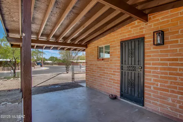 Tucson, AZ 85745,1937 W Linden Street