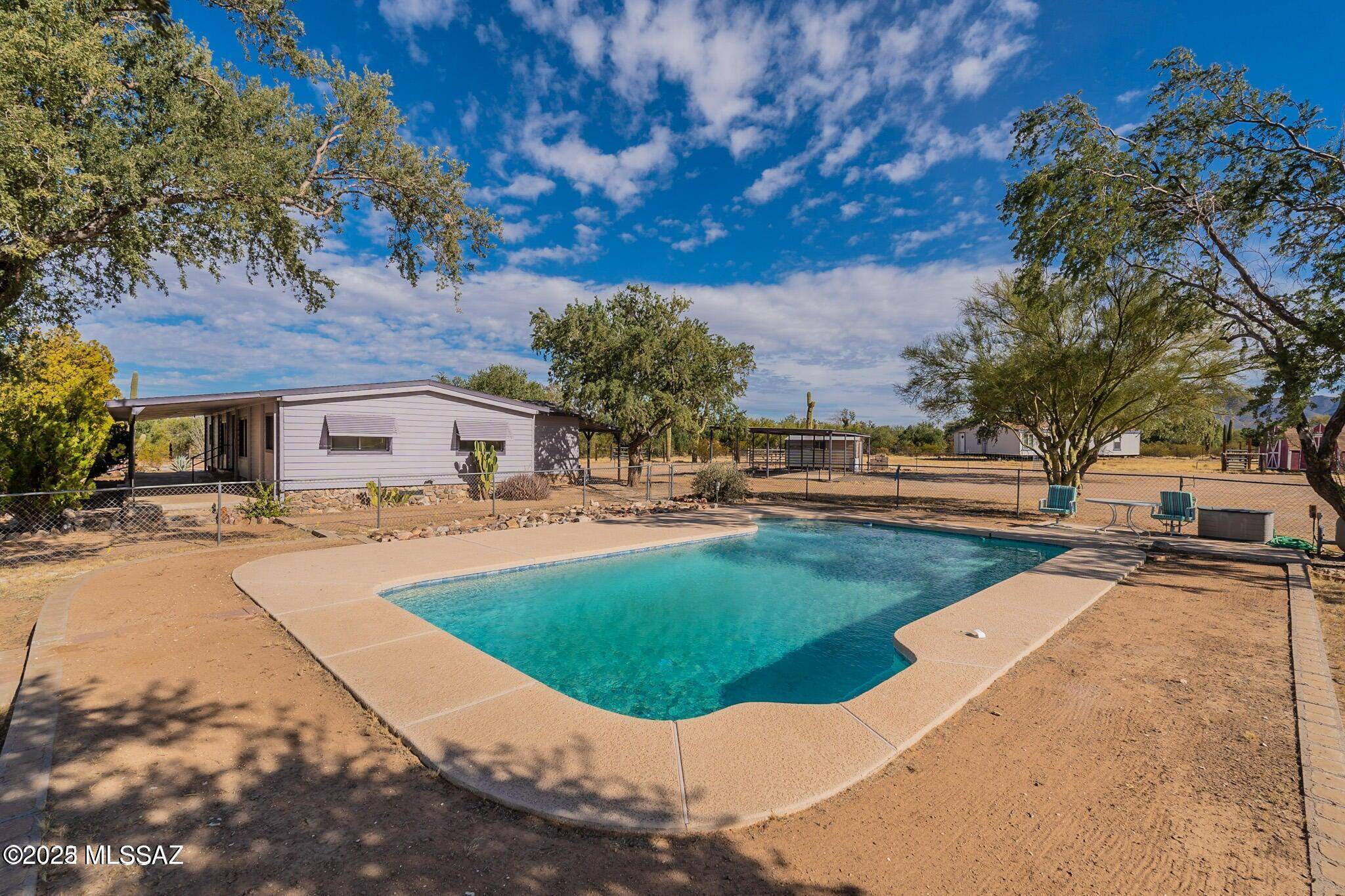 5820 N Chaparral Road, Tucson, AZ 85743
