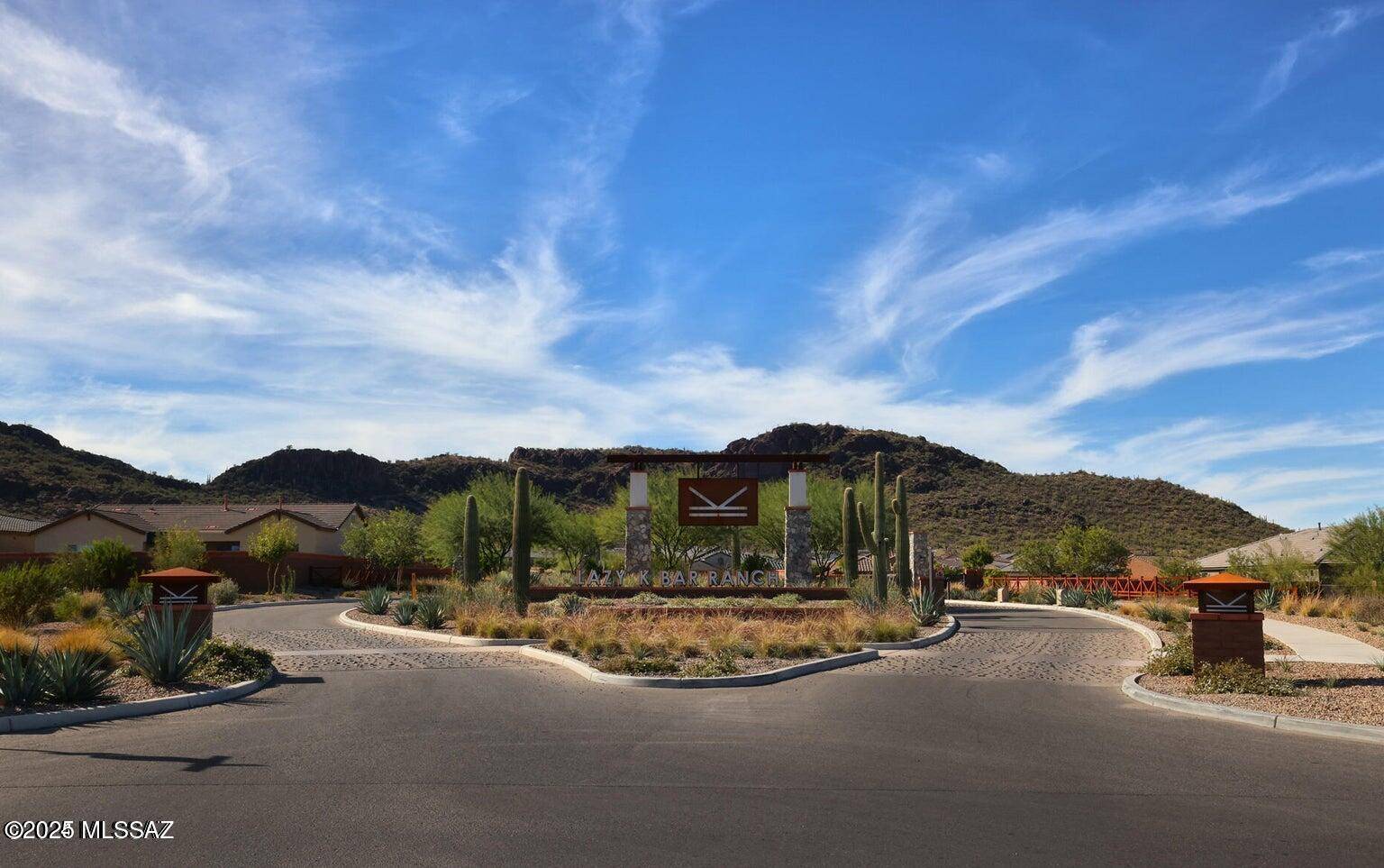 8338 W Spaulding Street, Tucson, AZ 85743