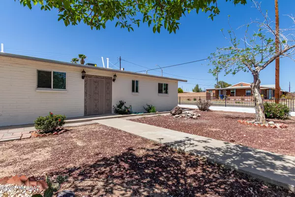 Tucson, AZ 85705,2135 N 3rd Avenue