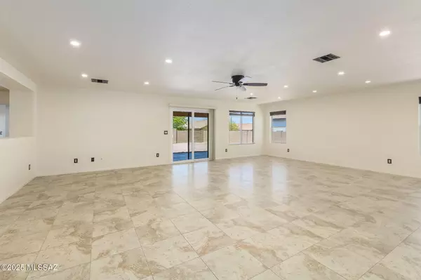 Vail, AZ 85641,512 S Sterling Vistas Way