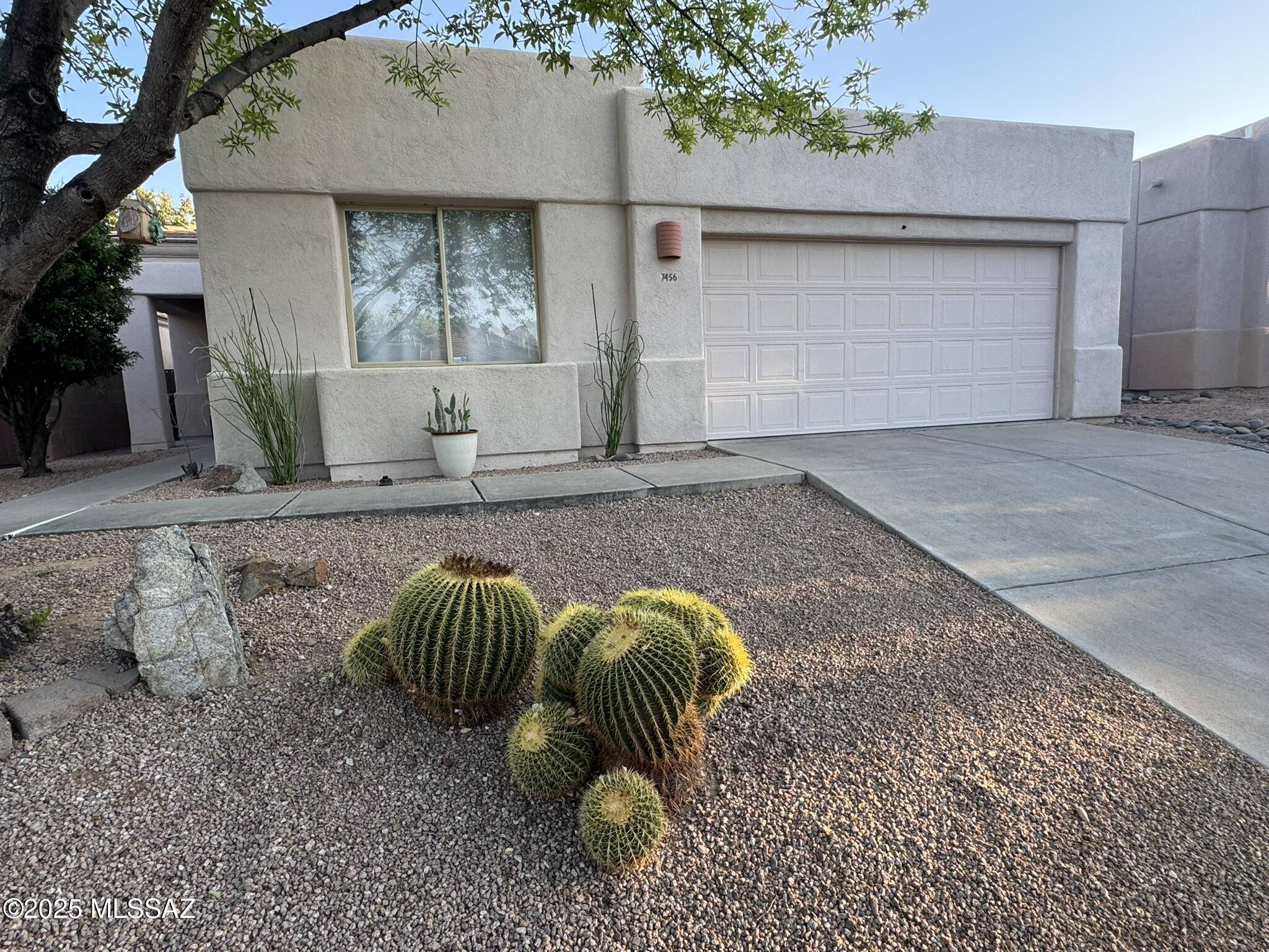 7456 E Placita Del Espiritu, Tucson, AZ 85715