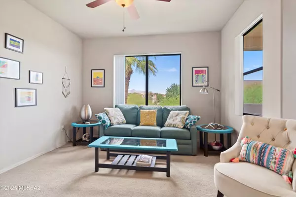 Tucson, AZ 85718,2550 E River Road #UNIT 13303