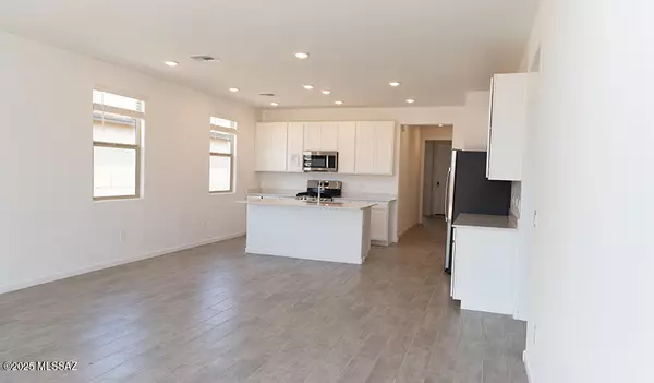 Tucson, AZ 85757,6642 W Island Creek Lane