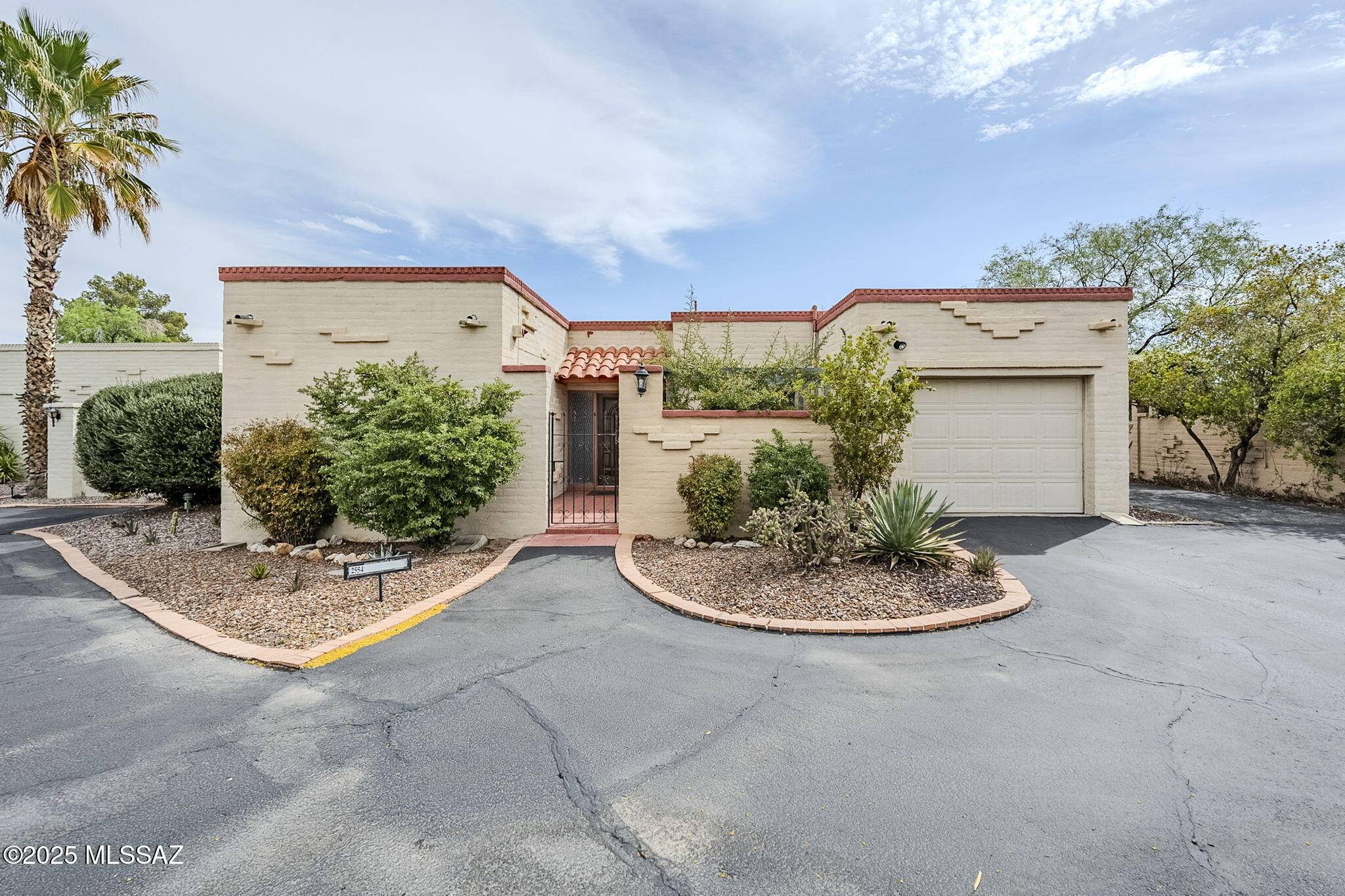 2554 N Avenida San Valle, Tucson, AZ 85715