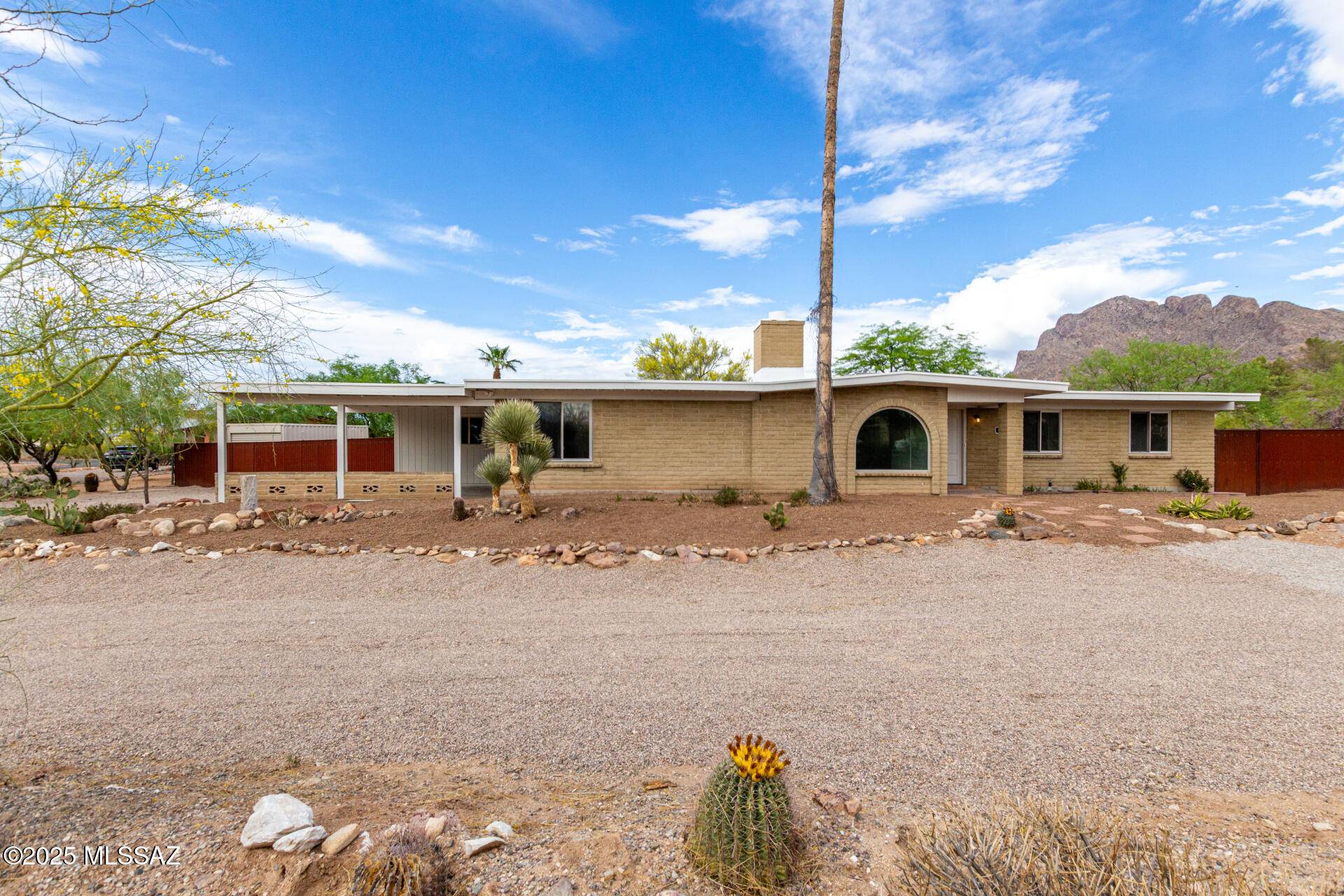 8550 N Paseo Norteno, Tucson, AZ 85704