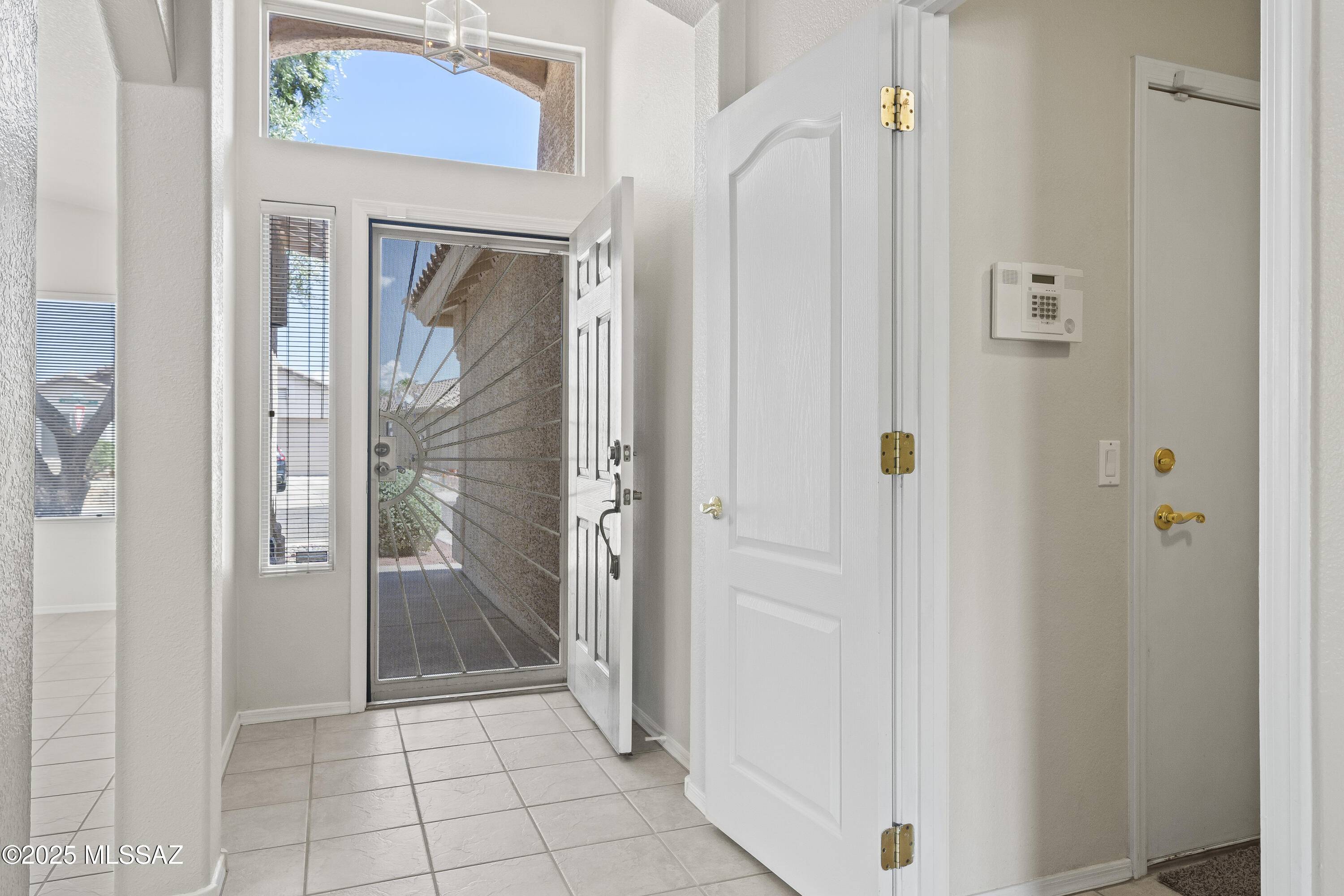 Tucson, AZ 85742,2253 W Catalina View Drive