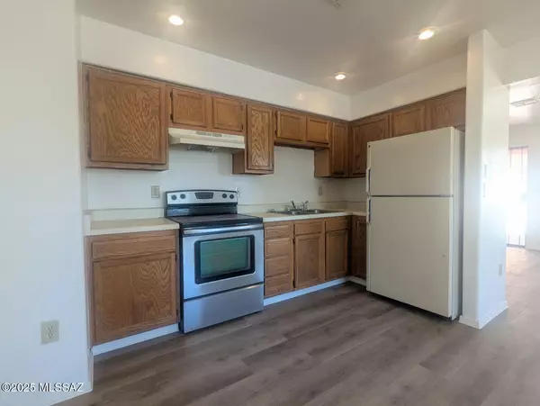 Tucson, AZ 85756,331 E Elvira Road #7