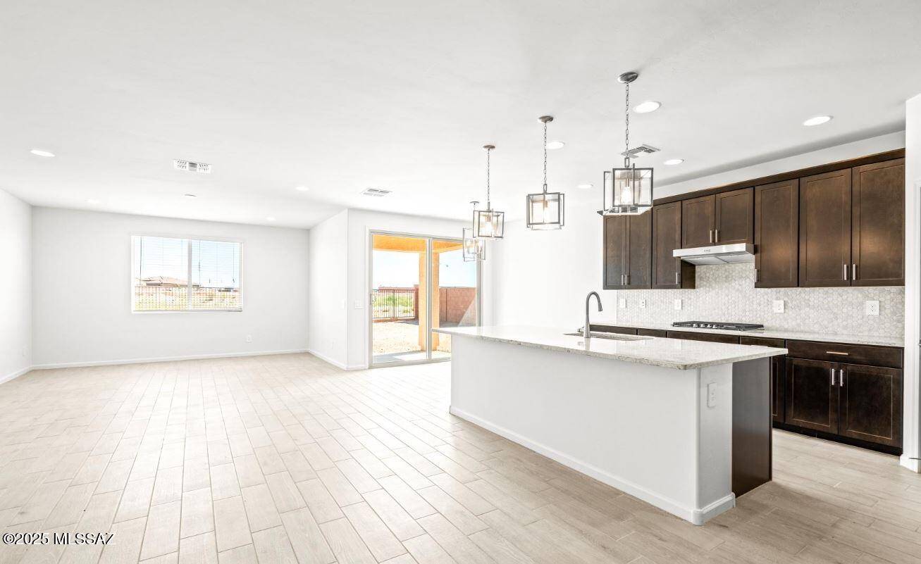 311 N Sunny Cove Place, Tucson, AZ 85748